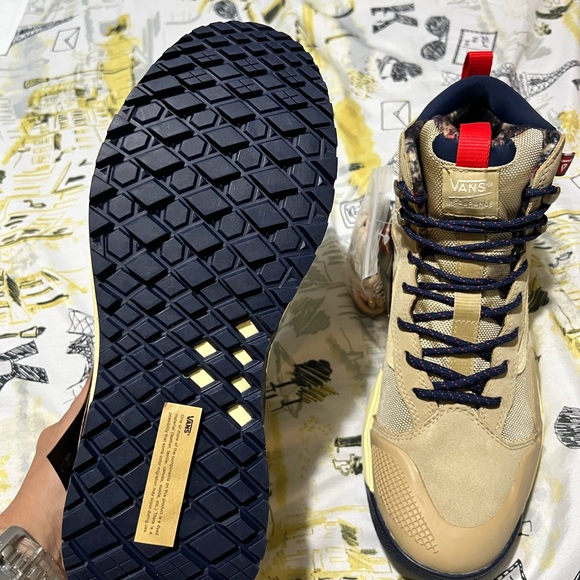 Vans gore Tex boots - Picture 5 of 5